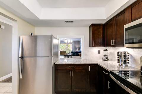412 S Palmway, Lake Worth Beach FL - photo 14 of 37