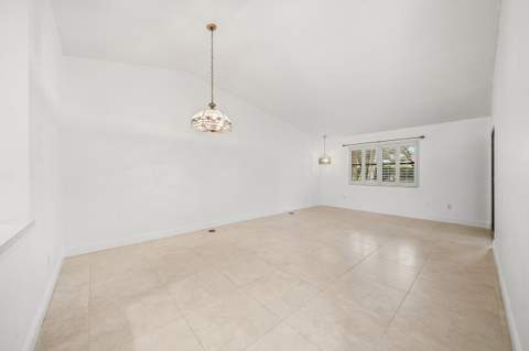 493 Iron Forge Court, Royal Palm Beach FL - photo 11 of 24