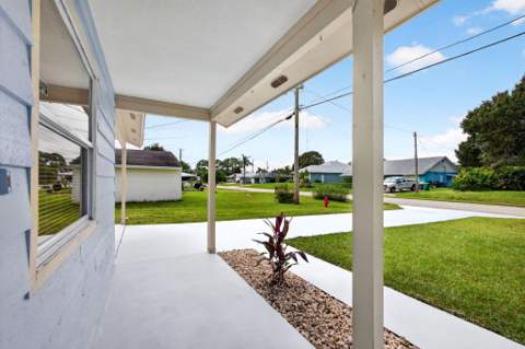 6100 Tangelo Drive, Fort Pierce FL - photo 6 of 57