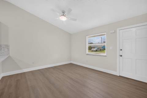 6100 Tangelo Drive, Fort Pierce FL - photo 12 of 57
