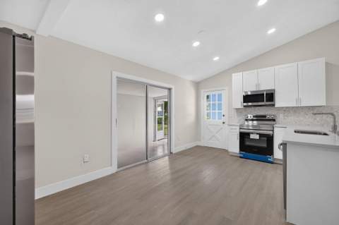 6100 Tangelo Drive, Fort Pierce FL - photo 16 of 57