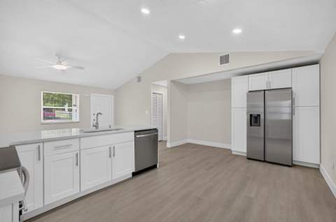 6100 Tangelo Drive, Fort Pierce FL - photo 18 of 57