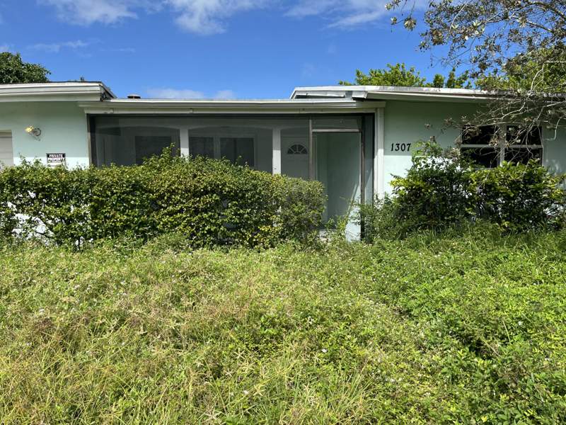 3 bedroom Single Family Residence at 1307 NW 15th Place, Lauderdale Villas, Fort Lauderdale — photo 3