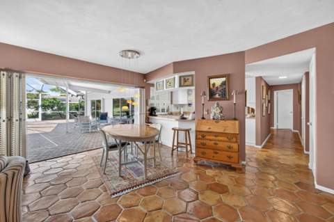 4632 Juniper Lane, Palm Beach Gardens FL - photo 12 of 47