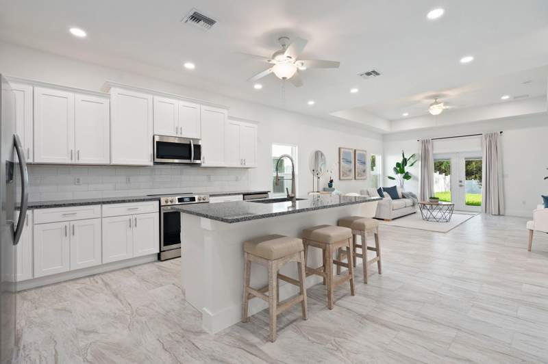 4 bedroom Single Family Residence at 1034 SW 35th Street, Palm City Amended, Palm City — photo 5