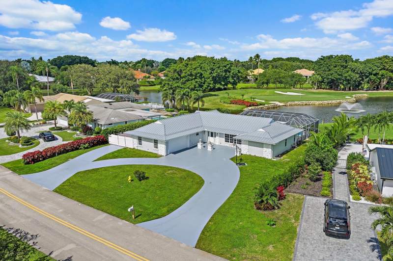 4 bedroom Single Family Residence at 4837 Holly Drive, PGA National Golf Club Estates 2, Palm Beach Gardens — photo 5
