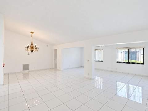 2079 SW 16th Circle, Deerfield Beach FL - photo 20 of 70