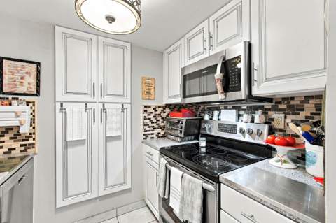 3792 NE Ocean Boulevard #N-220, Jensen Beach FL - photo 23 of 60