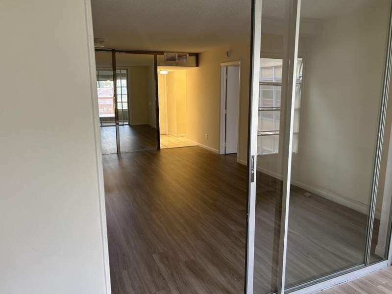 1 bedroom Condominium at 6000 NW 64th Avenue, Bermuda Club One Condo, Fort Lauderdale — photo 3