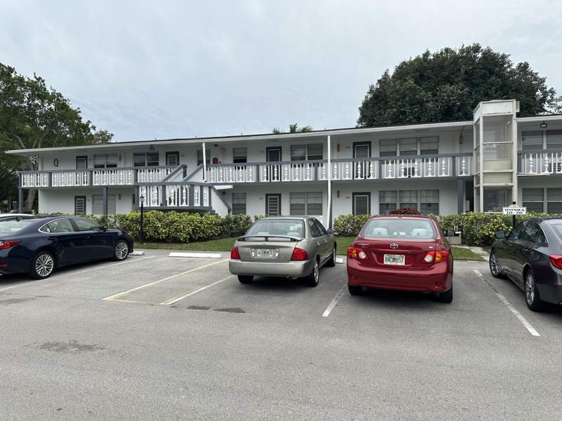 2 bedroom Condominium at 234 Ventnor Q #234, Ventnor Q Condo, Deerfield Beach — photo 2