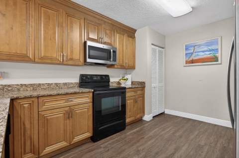 1100 SE Mitchell Avenue #503, Port St. Lucie FL - photo 8 of 24