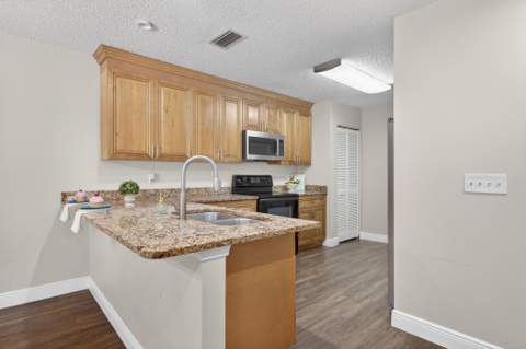 1100 SE Mitchell Avenue #503, Port St. Lucie FL - photo 7 of 24