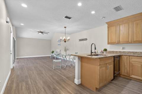 1100 SE Mitchell Avenue #503, Port St. Lucie FL - photo 10 of 24