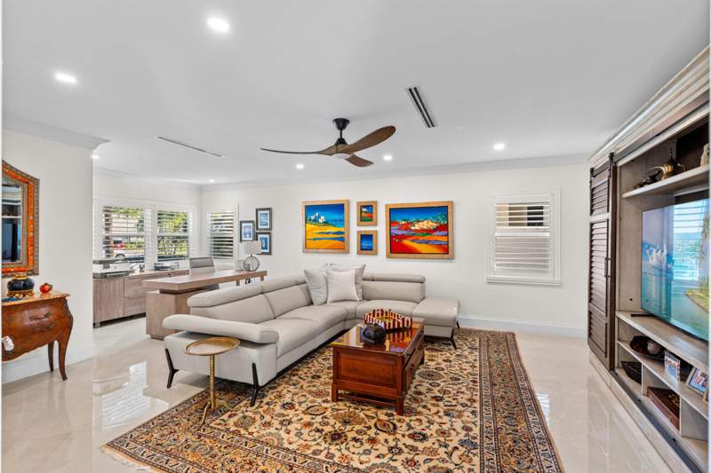 5 bedroom Single Family Residence at 1480 SW 21st Lane, Palm Beach Farms Co 10, Boca Raton — photo 5