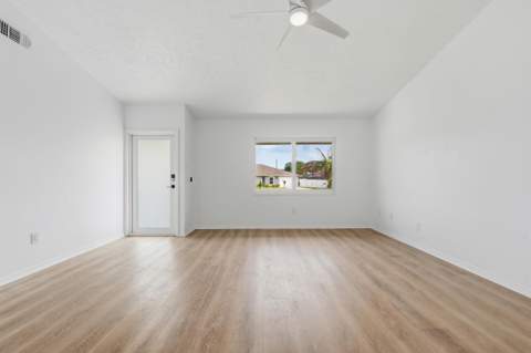 2674 SW Monterrey Lane, Port St. Lucie FL - photo 18 of 47