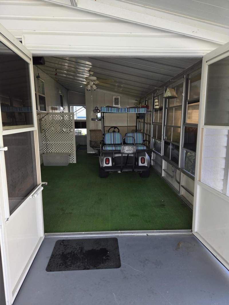 2 bedroom Mobile Home at 3500 Kanner Hwy 82 #82, Stuart, Stuart — photo 4