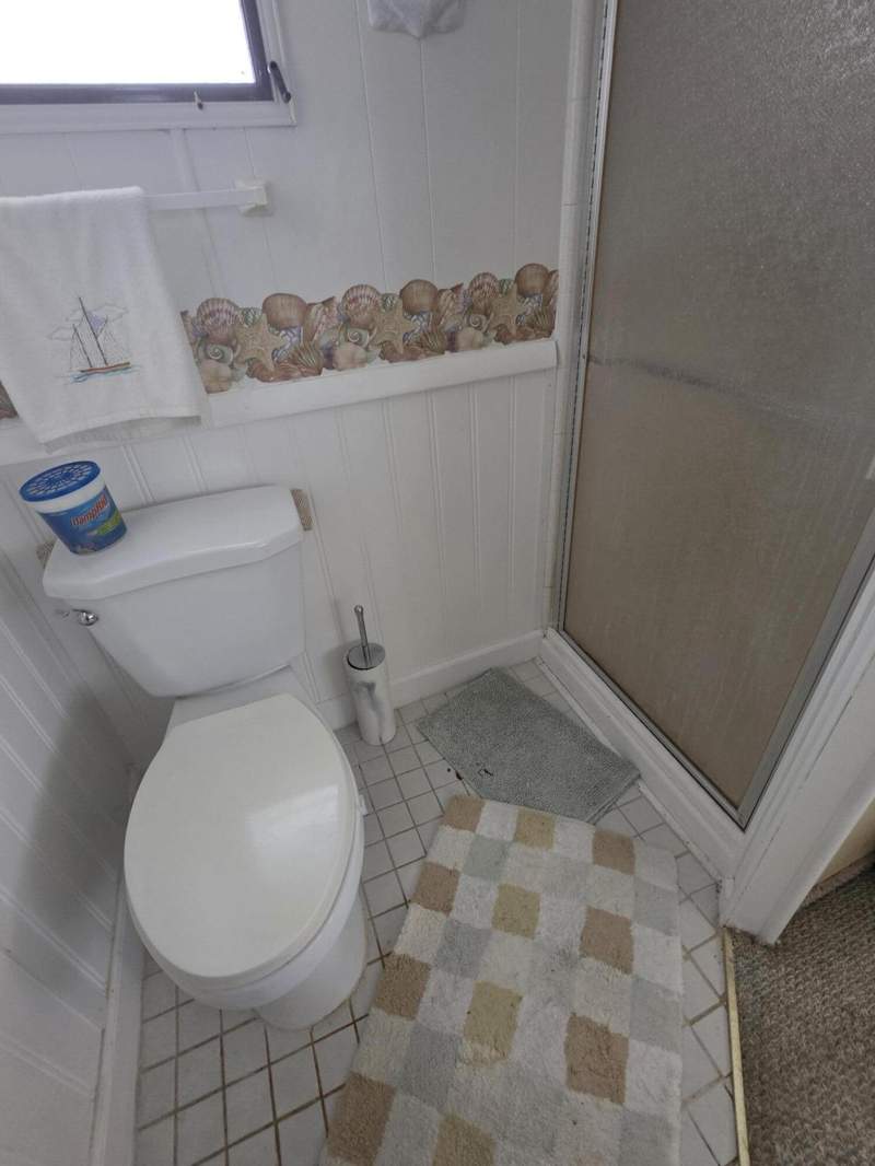 2 bedroom Mobile Home at 3500 Kanner Hwy 82 #82, Stuart, Stuart — photo 5