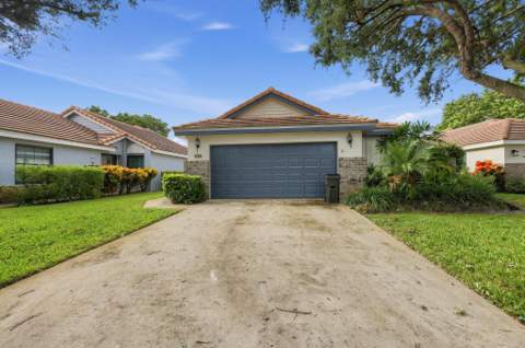4330 Sherwood Forest Drive, Delray Beach FL - photo 9 of 34
