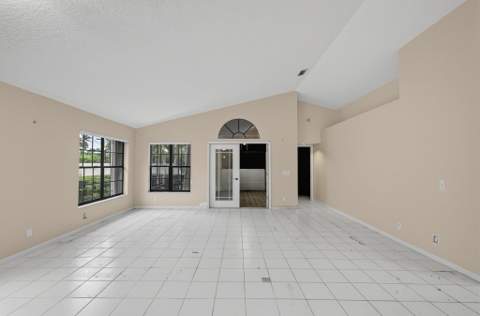 4330 Sherwood Forest Drive, Delray Beach FL - photo 12 of 34