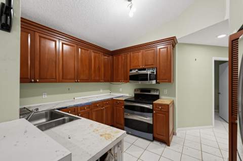 4330 Sherwood Forest Drive, Delray Beach FL - photo 19 of 34