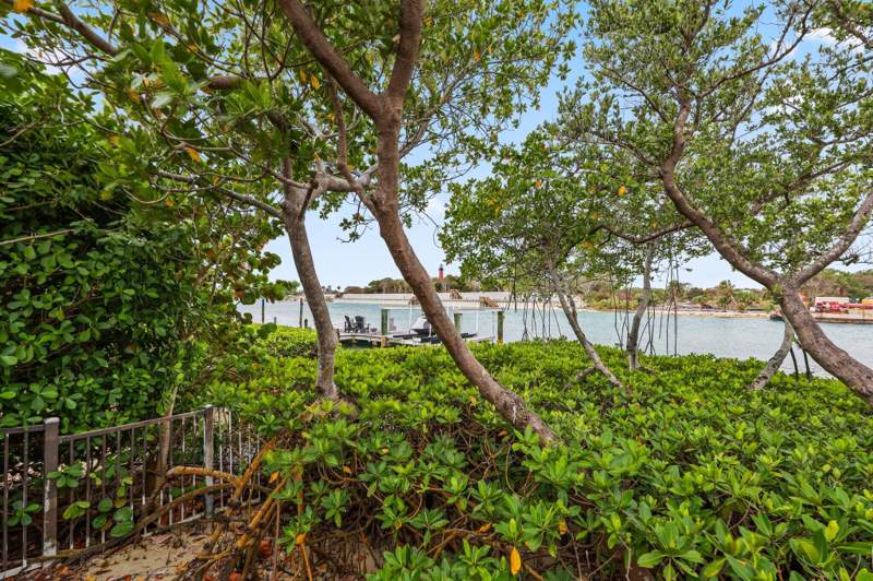 3 bedroom Single Family Residence at 122 Lighthouse Drive, Jupiter Inlet Beach Colony, Jupiter Inlet Colony — photo 4