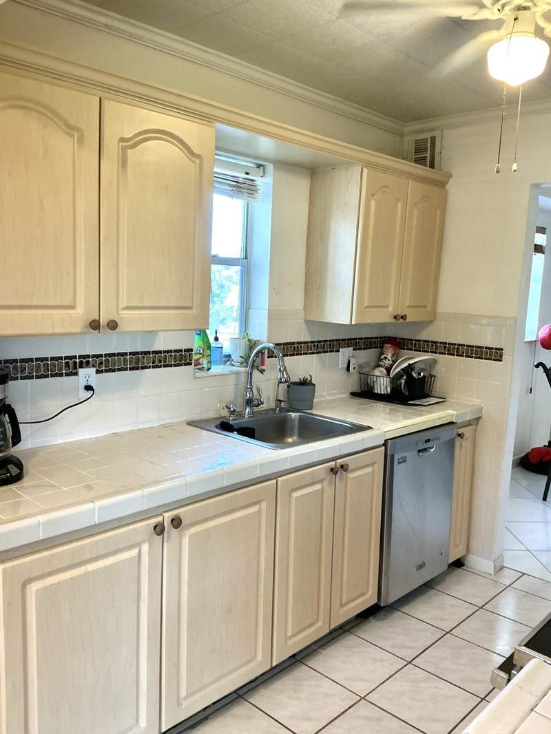 2 bedroom Condominium at 8000 Lagos De Campo Boulevard #204 - A, Canongate Condominium, Tamarac — photo 2