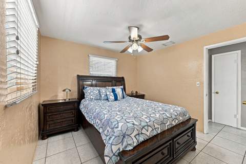 1761 SW 50th Avenue, Fort Lauderdale FL - photo 12 of 35