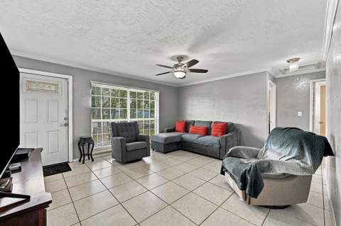 1761 SW 50th Avenue, Fort Lauderdale FL - photo 7 of 35