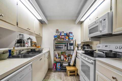 221 2nd Way, West Palm Beach FL - photo 12 of 23