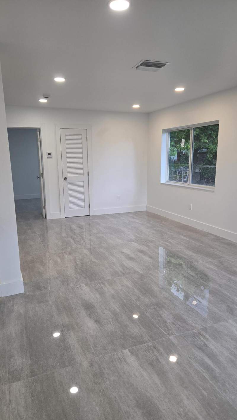 3 bedroom Single Family Residence at 1791 Lauderdale Manor Drive, Rev Plat Of Lauderdale Manors, Fort Lauderdale — photo 3