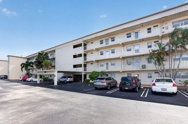2 bedroom Condominium at 130 NE 26th Avenue #3080, Village Royale On The Green Condo, Boynton Beach — photo 2