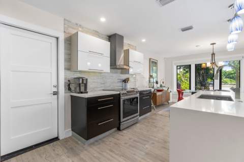 648 Kensington Place, Wilton Manors FL - photo 14 of 67