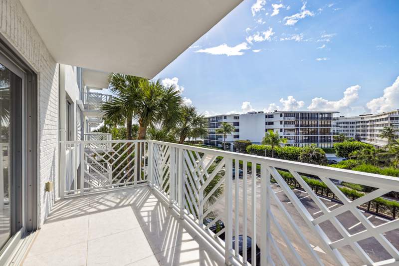 1 bedroom Condominium at 170 N Ocean Boulevard #411, Ocean Towers North Condo, Palm Beach — photo 2