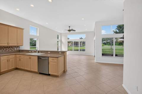 7773 Kingsley Palm Terrace, Lake Worth FL - photo 14 of 53