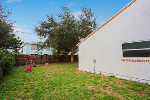 5806 SE Wilsie Drive, Stuart FL - photo 21 of 37