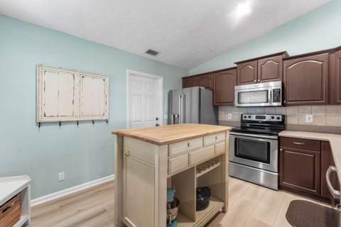 4141 SE Peppertree Street, Stuart FL - photo 10 of 29