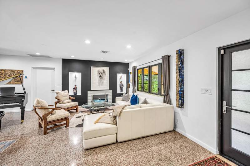 4 bedroom Single Family Residence at 729 NE 19th Avenue, Victoria Highlands Amd Plat, Fort Lauderdale — photo 3