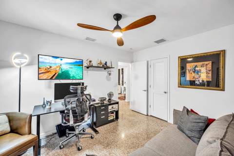 729 NE 19th Avenue, Fort Lauderdale FL - photo 11 of 45