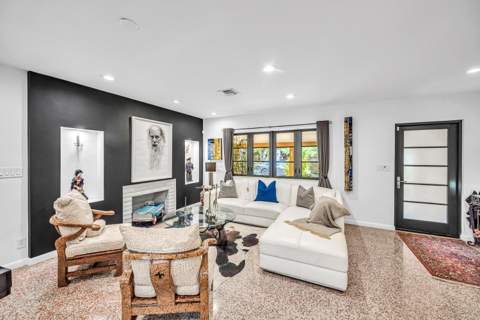 729 NE 19th Avenue, Fort Lauderdale FL - photo 7 of 45