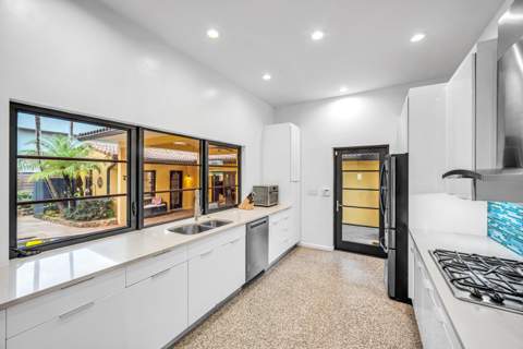 729 NE 19th Avenue, Fort Lauderdale FL - photo 22 of 45
