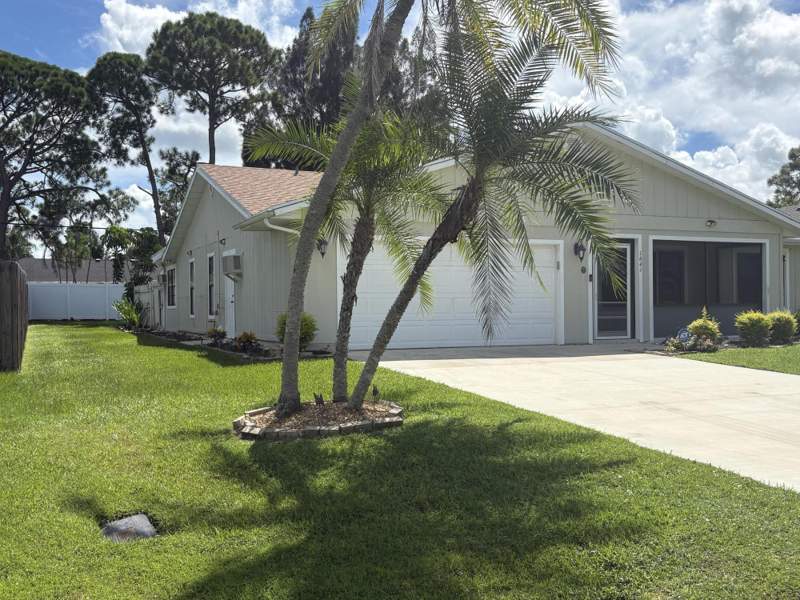 4 bedroom Single Family Residence at 1641 SE Clearmont Street #N/A, Port St Lucie Section 10, Port St. Lucie — photo 3