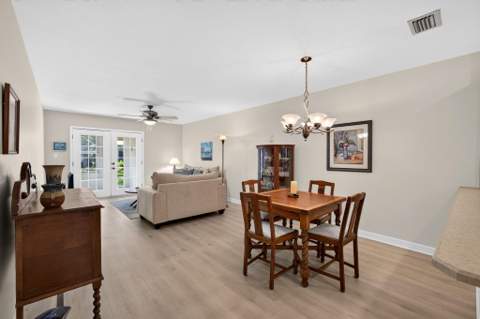 1181 Carlton Court #105, Fort Pierce FL - photo 9 of 44