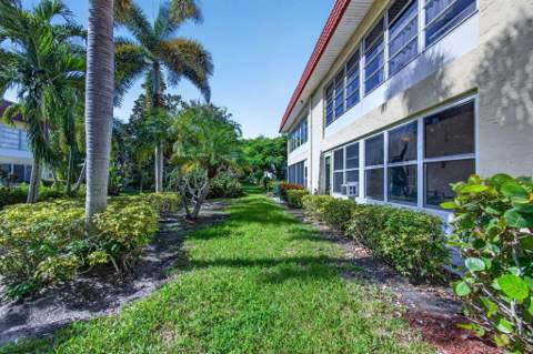 1181 Carlton Court #105, Fort Pierce FL - photo 19 of 44