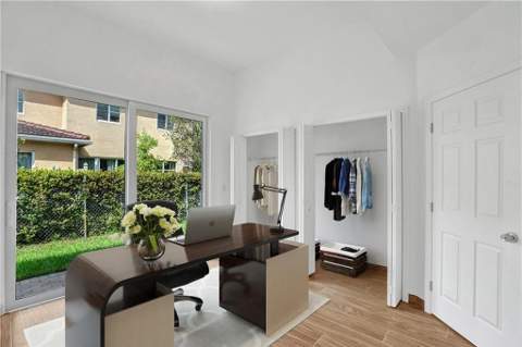 4908 NW 30th Avenue, Fort Lauderdale FL - photo 8 of 24
