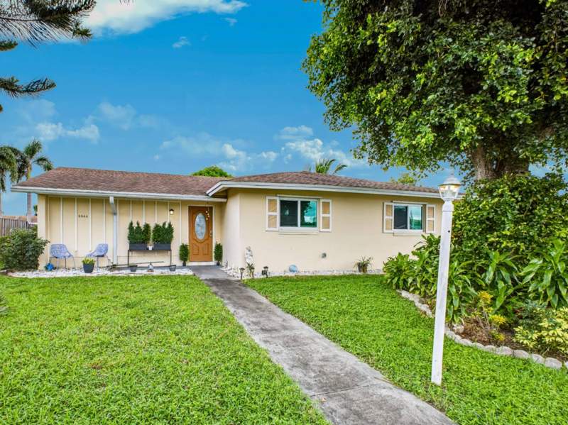 3 bedroom Single Family Residence at 6544 Sleepy Willow Way, Country Lane Estates, Delray Beach — photo 4