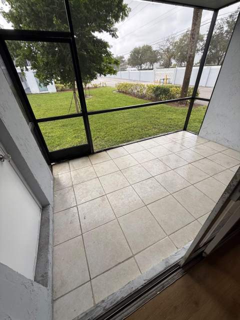 905 Southridge Road #105b, Delray Beach FL - photo 18 of 19