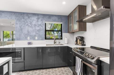 2200 NE 15th Terrace, Wilton Manors FL - photo 13 of 73