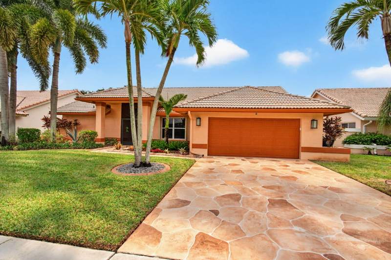 4 bedroom Single Family Residence at 6417 Blue Bay Circle, Lakeview Estates Ph 3, 4 And 5, Lake Worth — photo 5
