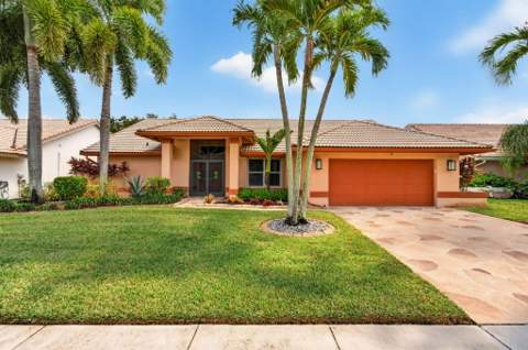 6417 Blue Bay Circle, Lake Worth FL - photo 6 of 117