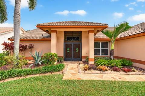 6417 Blue Bay Circle, Lake Worth FL - photo 8 of 117